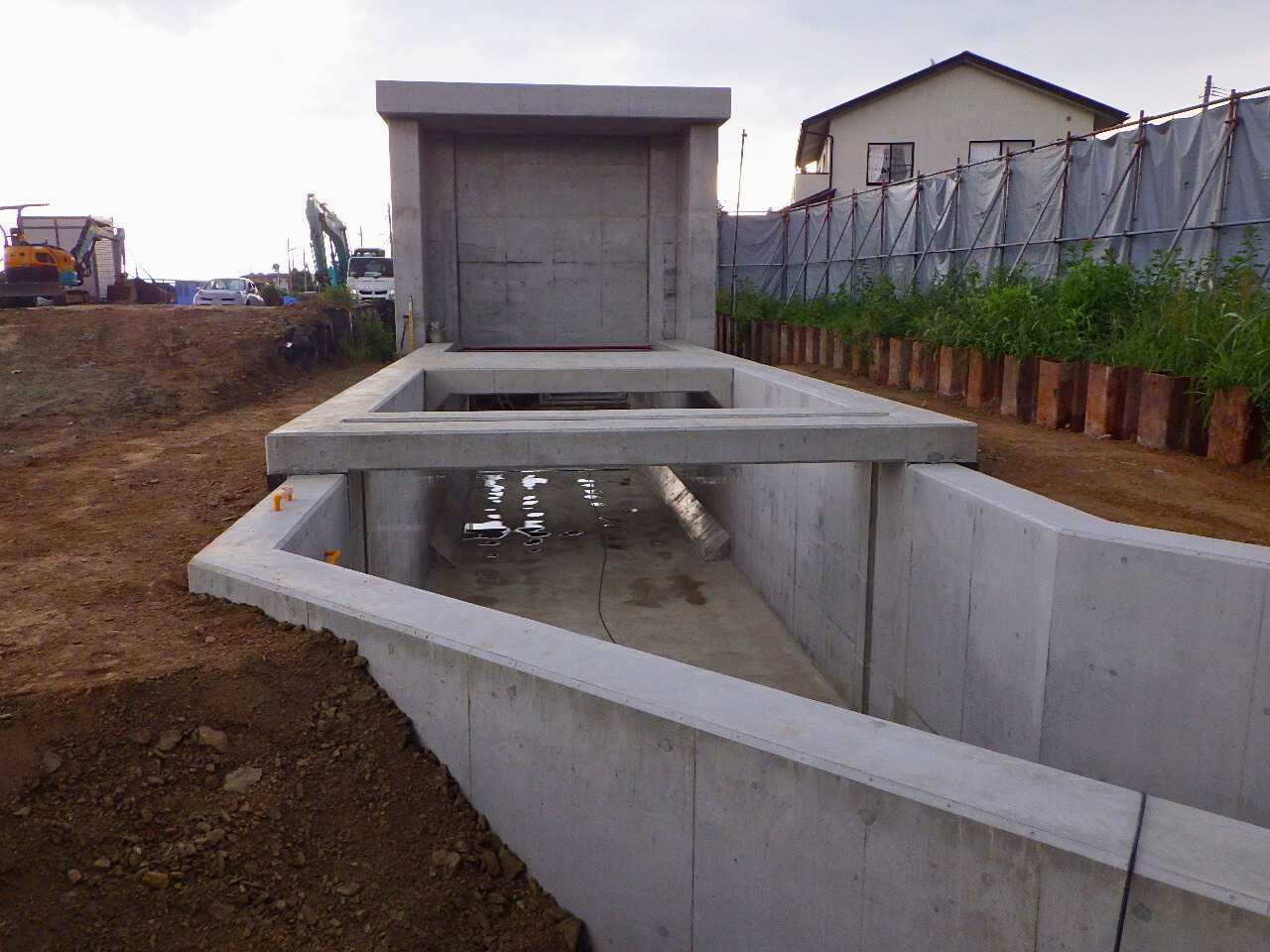 雨水ポンプ場造成本体工事